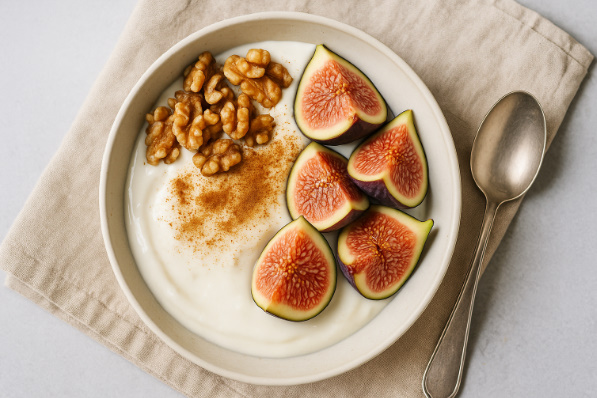 ヨーグルト＋いちじく＋くるみ＋シナモン